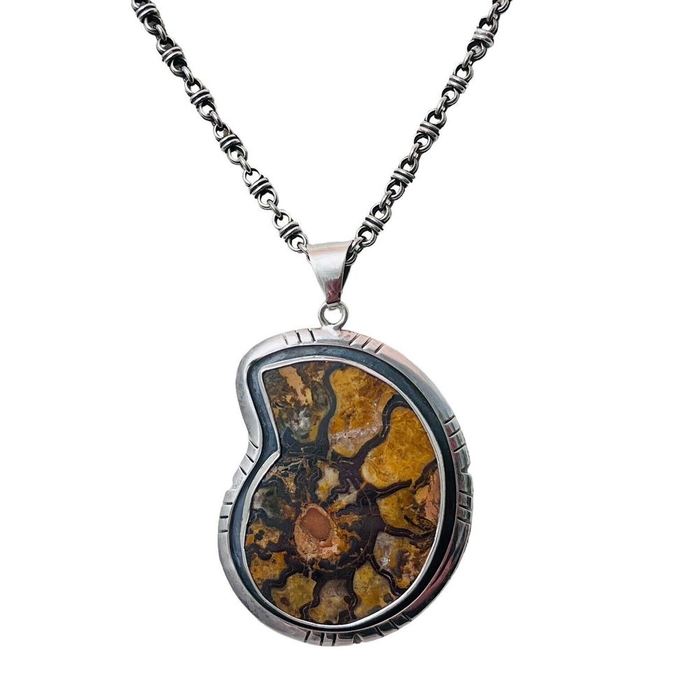 Charles Albert Fine Sterling Silver Ammonite Pendant Chain Necklace